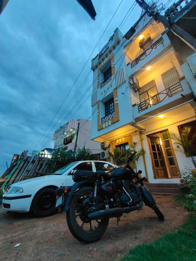 Hotel La Dreamy Residency à Pondichéry Extérieur photo