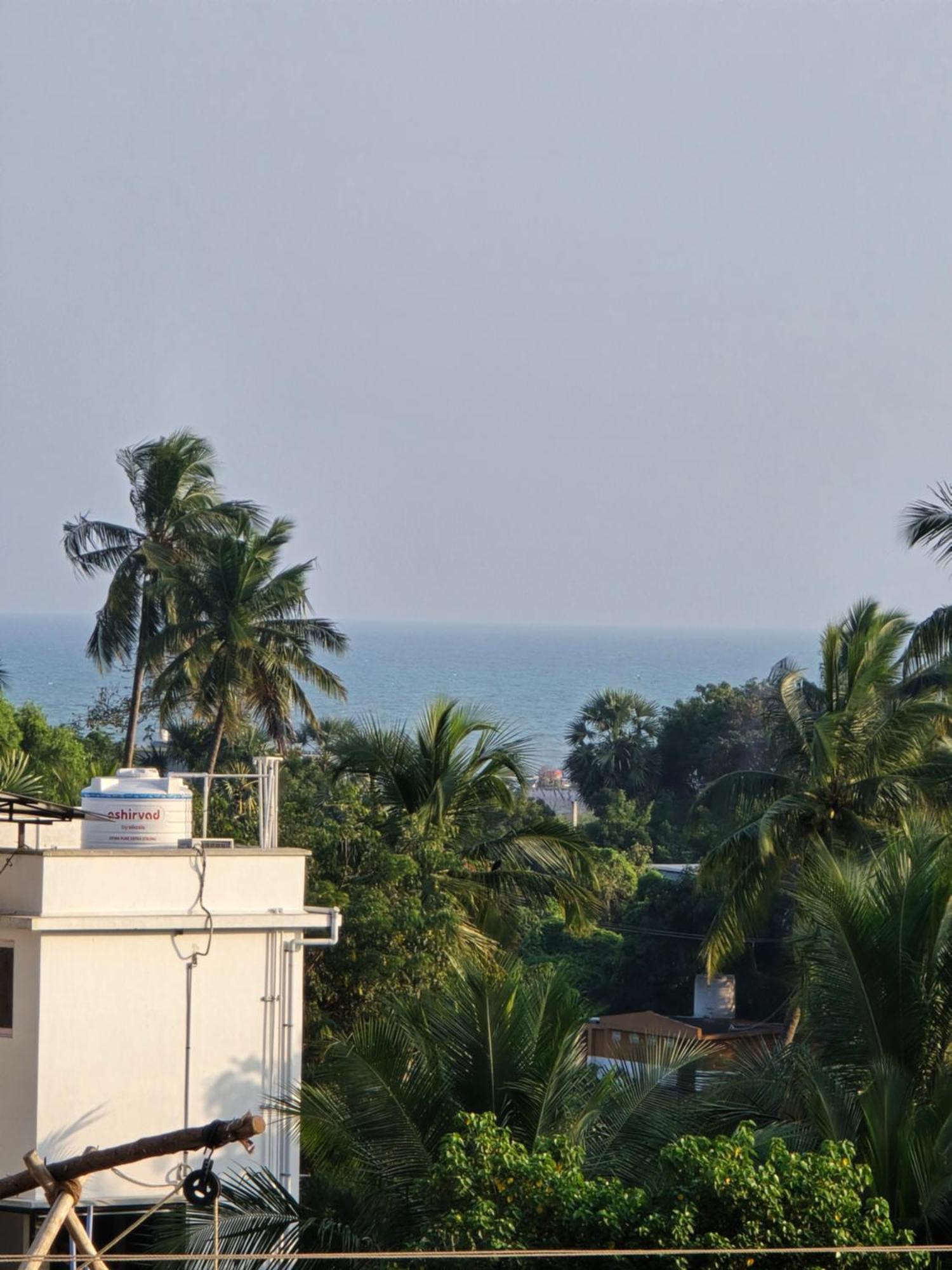 Hotel La Dreamy Residency à Pondichéry Extérieur photo